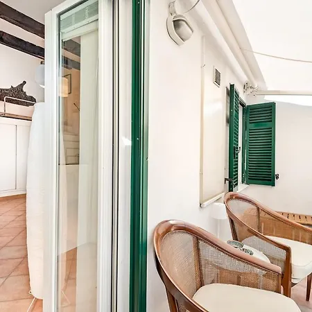 Lacasadiugo In The Heart Of Ac Apartman *